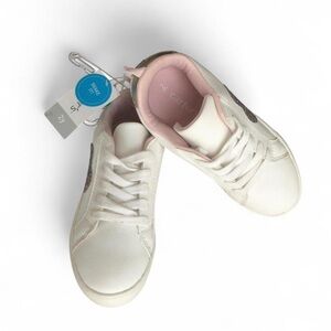 Carter's Kids' Emilia Sneaker Toddler Size 2 White Glitter Heart.